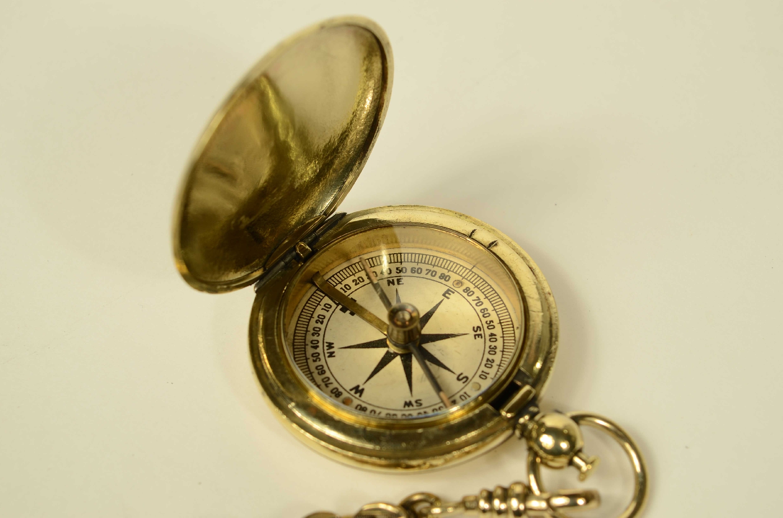 Antique compasses/8590-Travel Compass