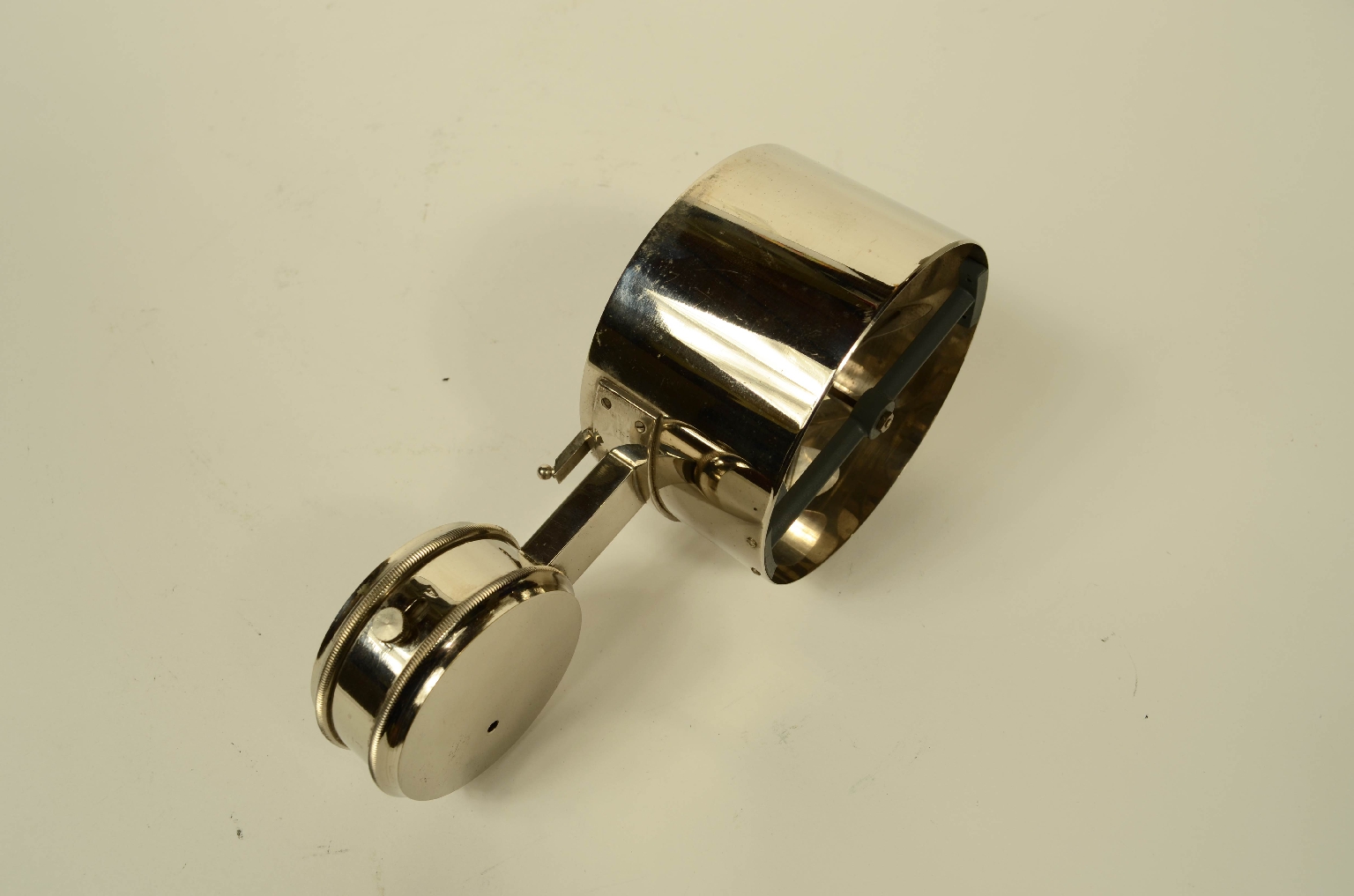 Antique measuring instruments/8600-Anemometer
