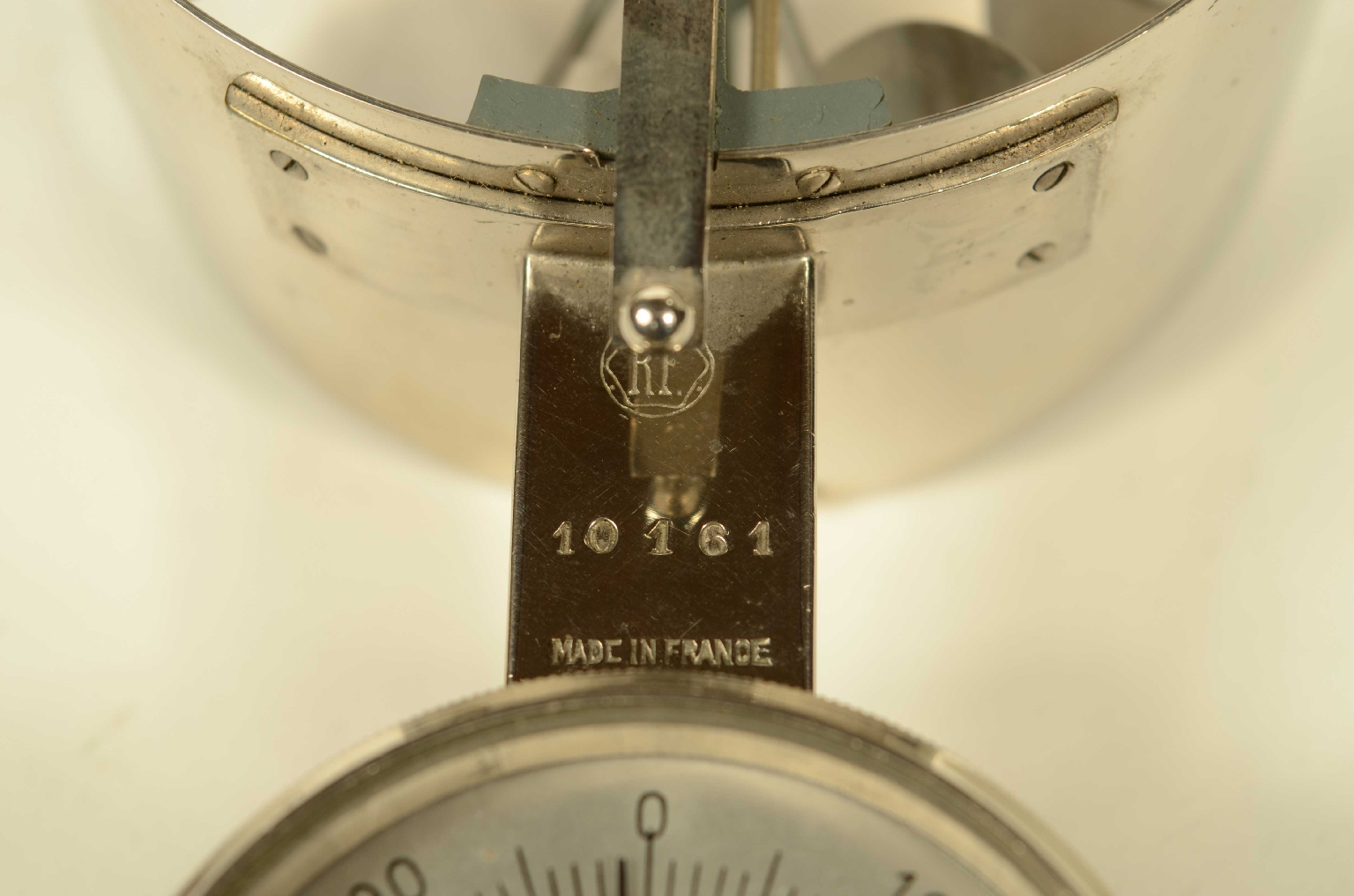 Antique measuring instruments/8600-Anemometer