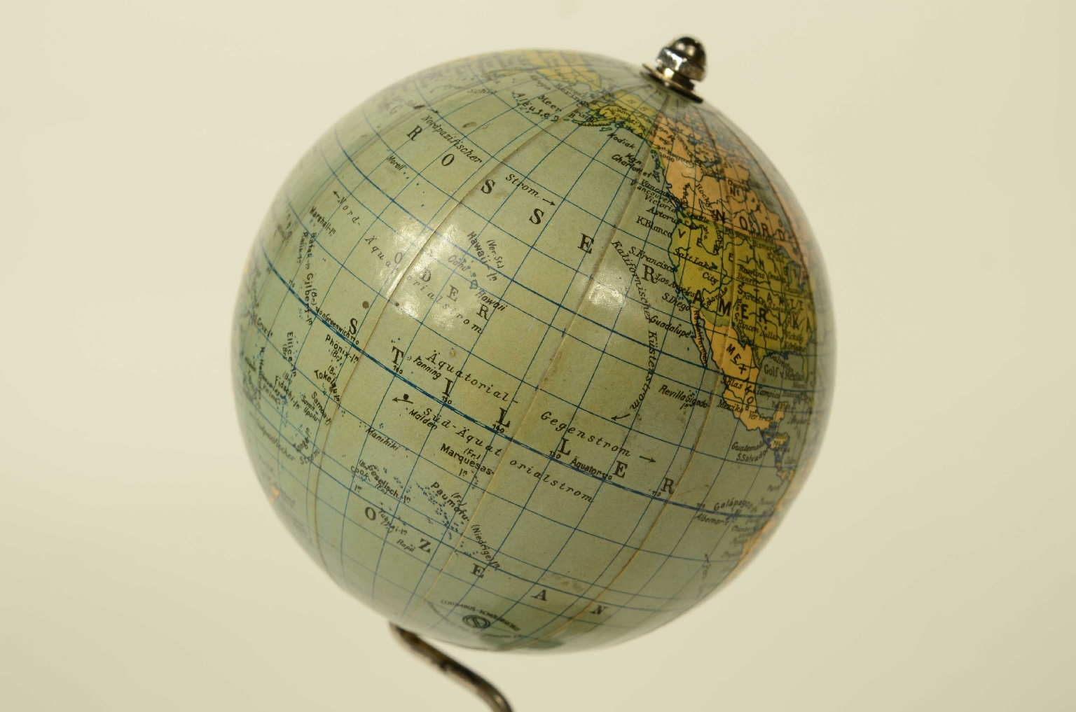 Antique globes-world maps/8623-Small Terrestrial Globe