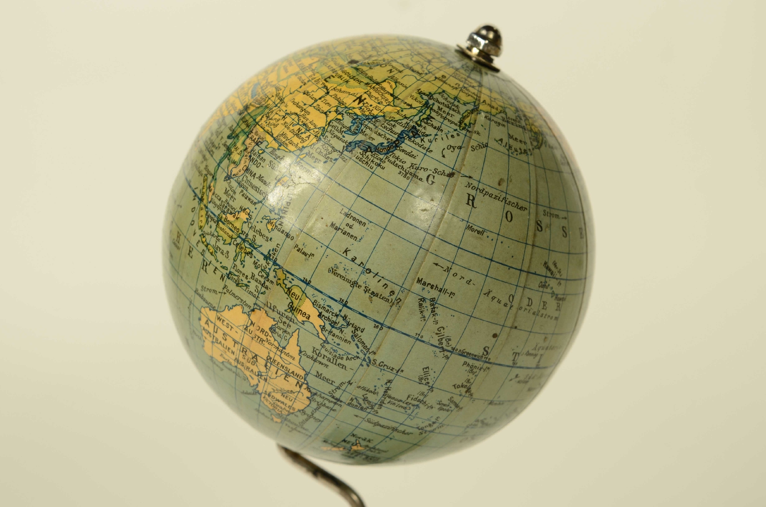 Antique globes-world maps/8623-Small Terrestrial Globe
