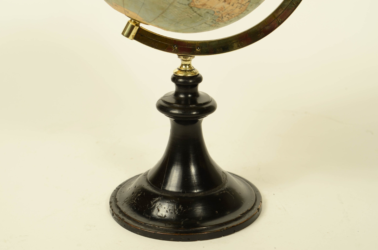 Antique globes-world maps/8624-Terrestrial Globe