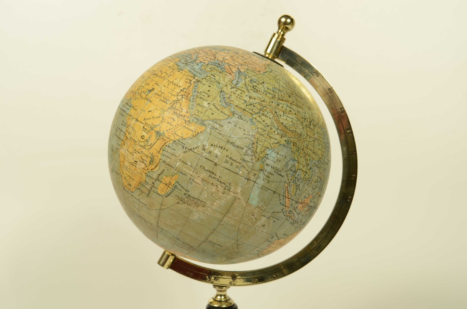 Antique globes-world maps/8624-Terrestrial Globe