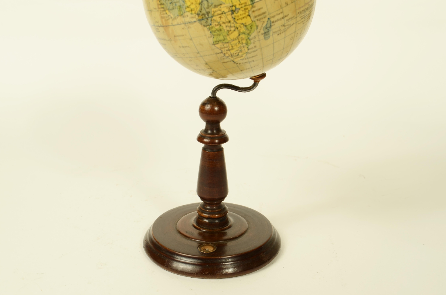 Antique globes-world maps/8626-Terrestrial Globe