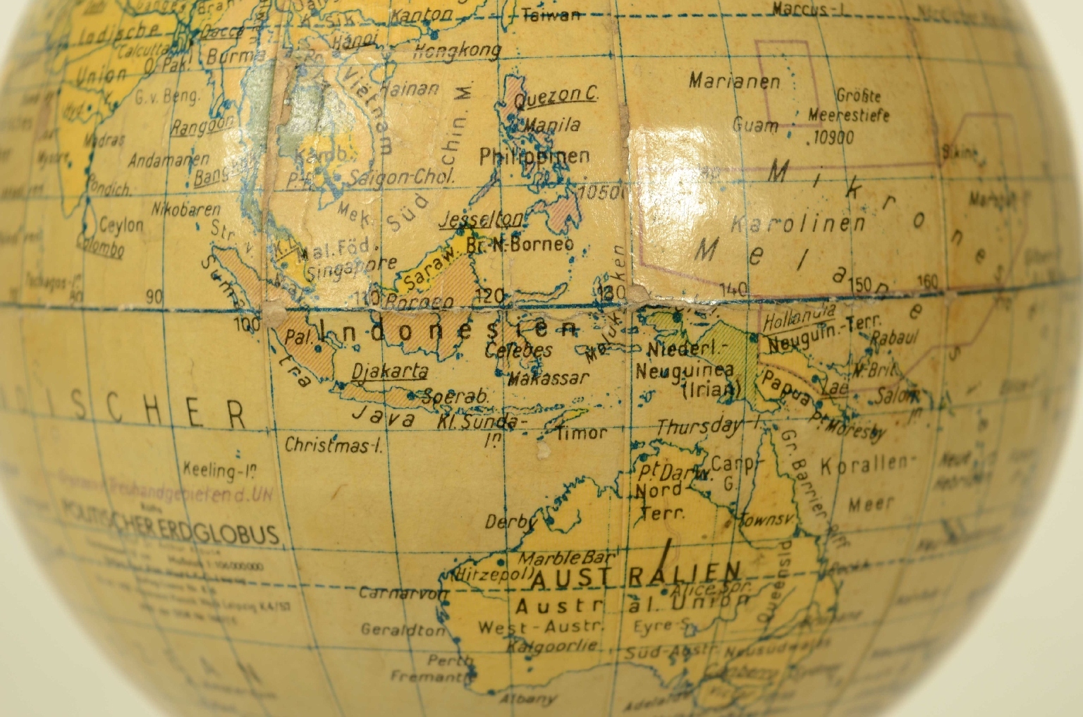 Antique globes-world maps/8626-Terrestrial Globe