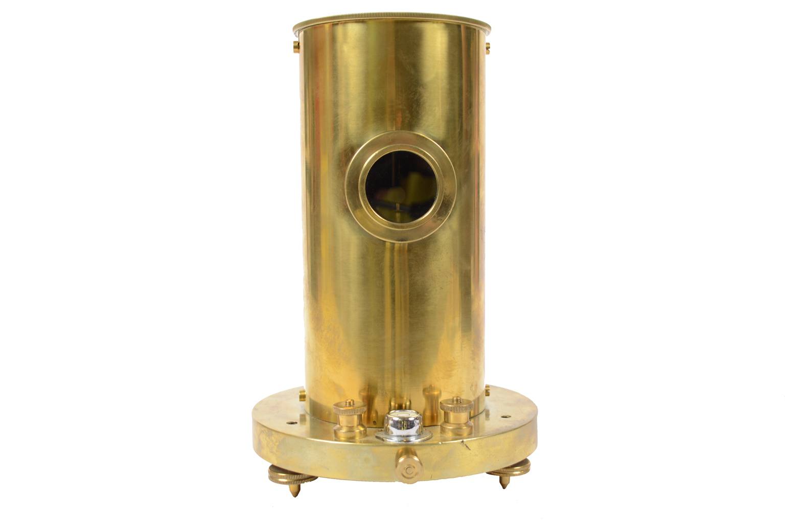 Antique measuring instruments/A105-Coil galvanometer