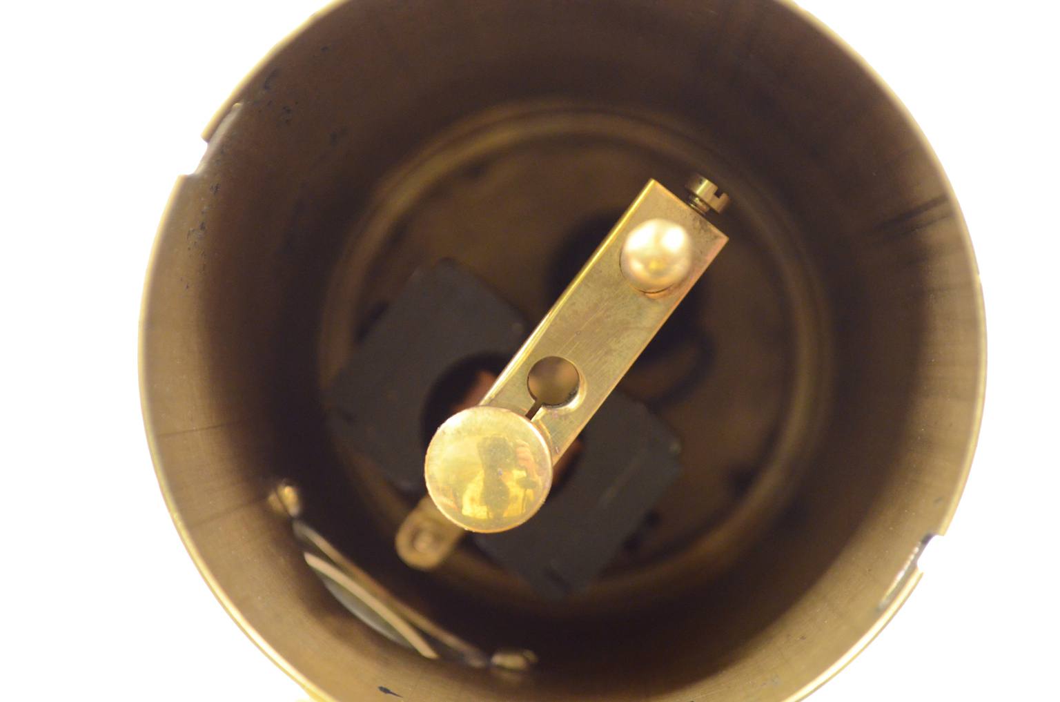 Antique measuring instruments/A105-Coil galvanometer