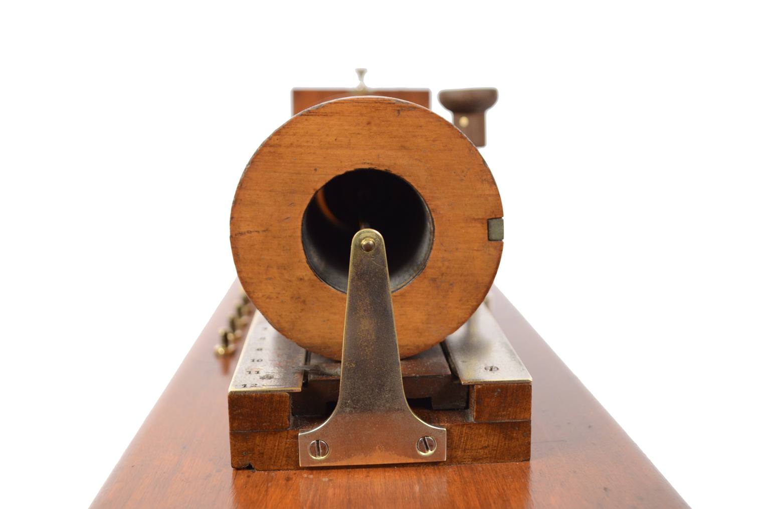 Antique measuring instruments/A90-Induction coil by Du Bois