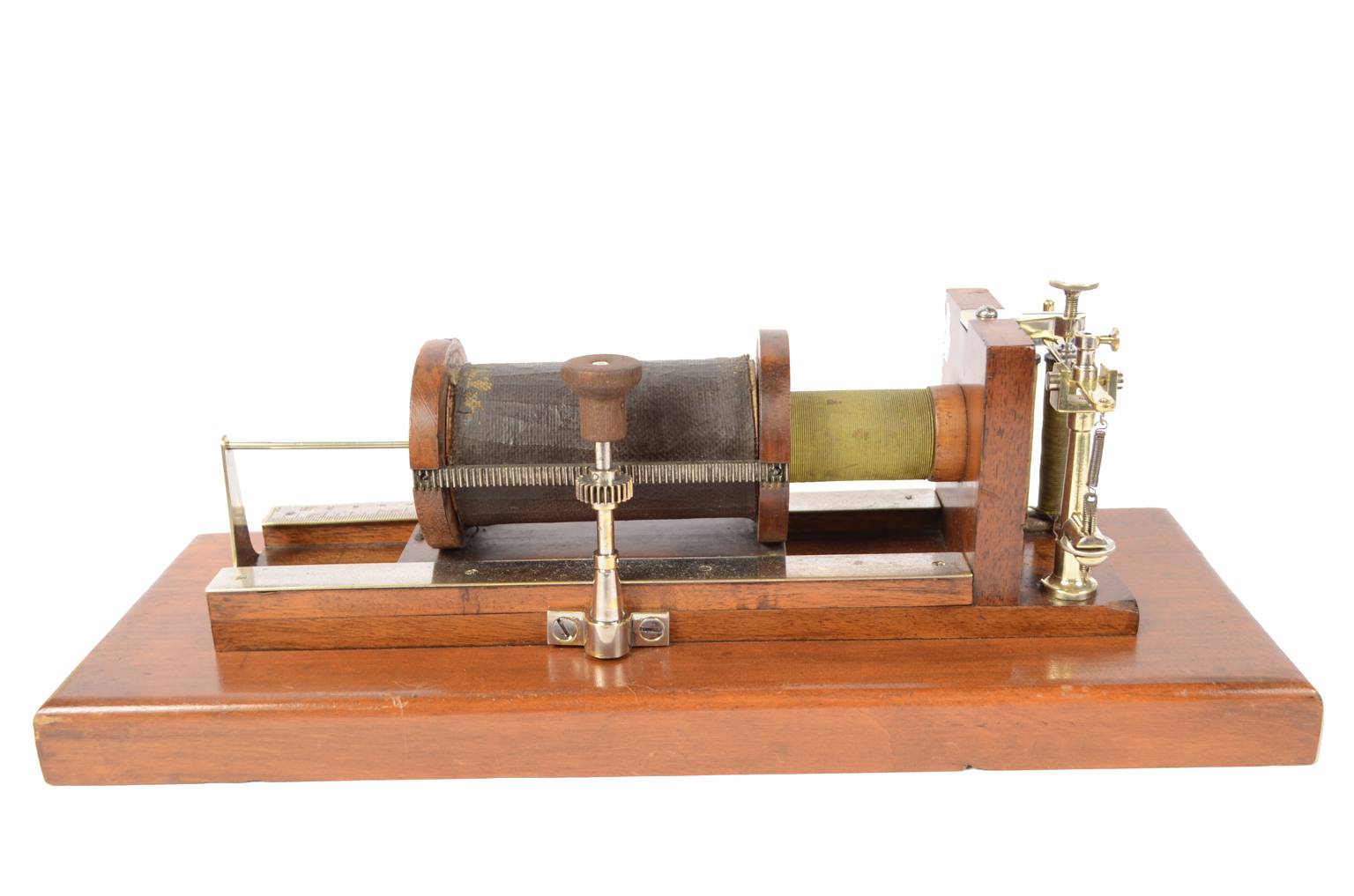 Antique measuring instruments/A90-Induction coil by Du Bois